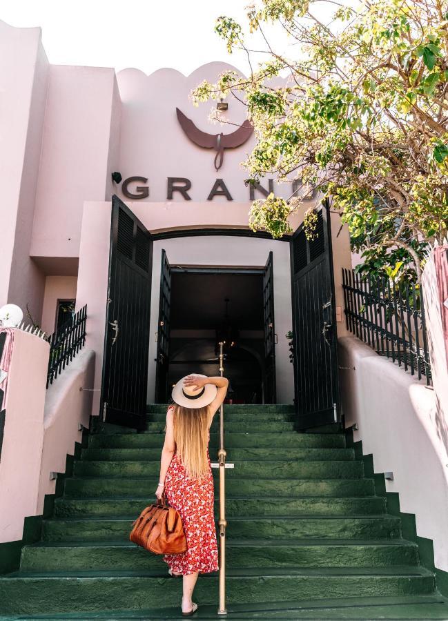Grand Africa Rooms & Rendezvous Плеттенберг-Бей Экстерьер фото