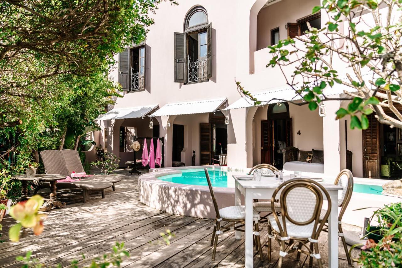 Grand Africa Rooms & Rendezvous Плеттенберг-Бей Экстерьер фото