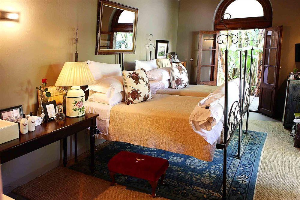 Grand Africa Rooms & Rendezvous Плеттенберг-Бей Экстерьер фото